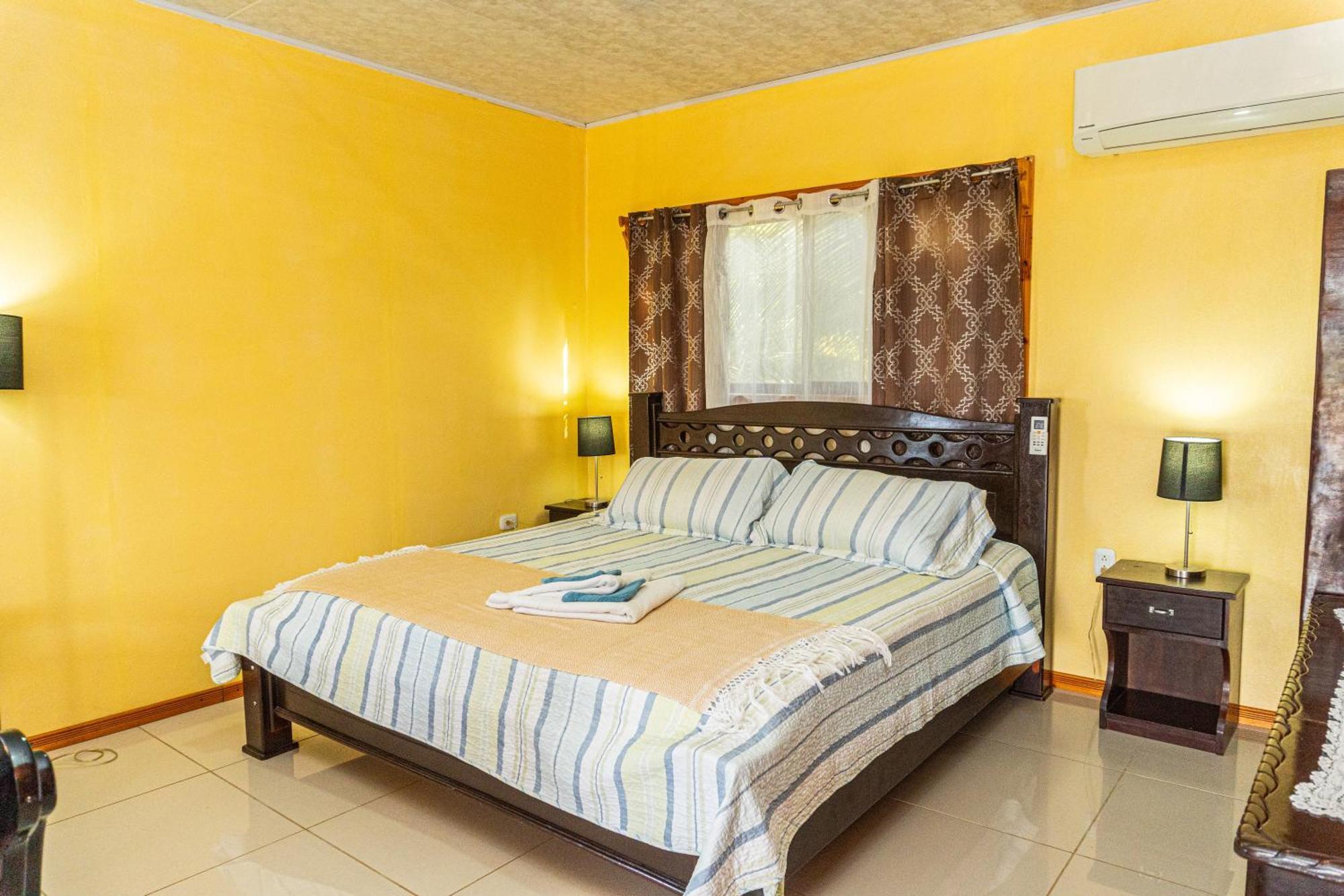 Villa Manolo Ocean And Forest View Hotel Drake Bay Exterior photo